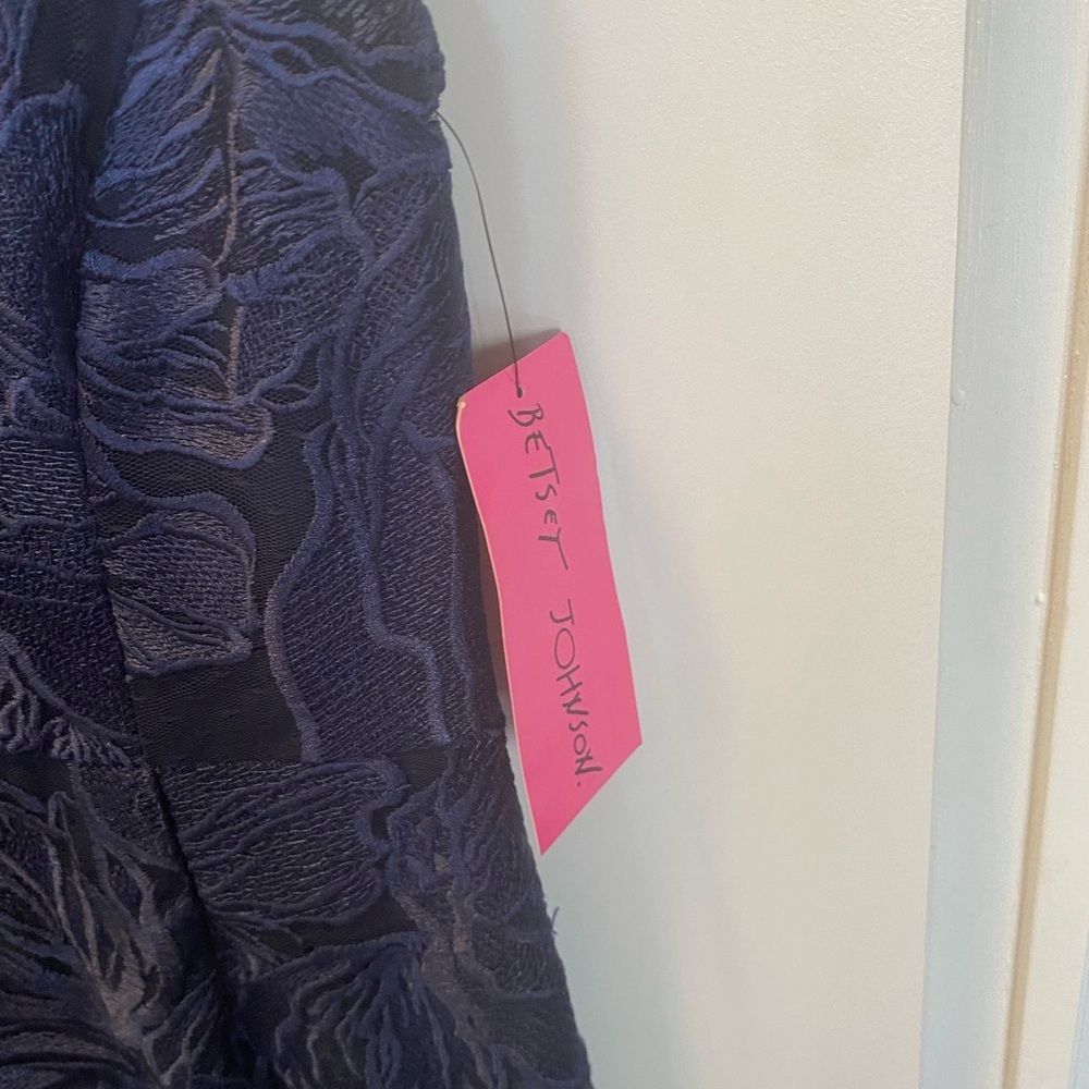 Betsey Johnson Sheath Dress - Picture 6 of 8